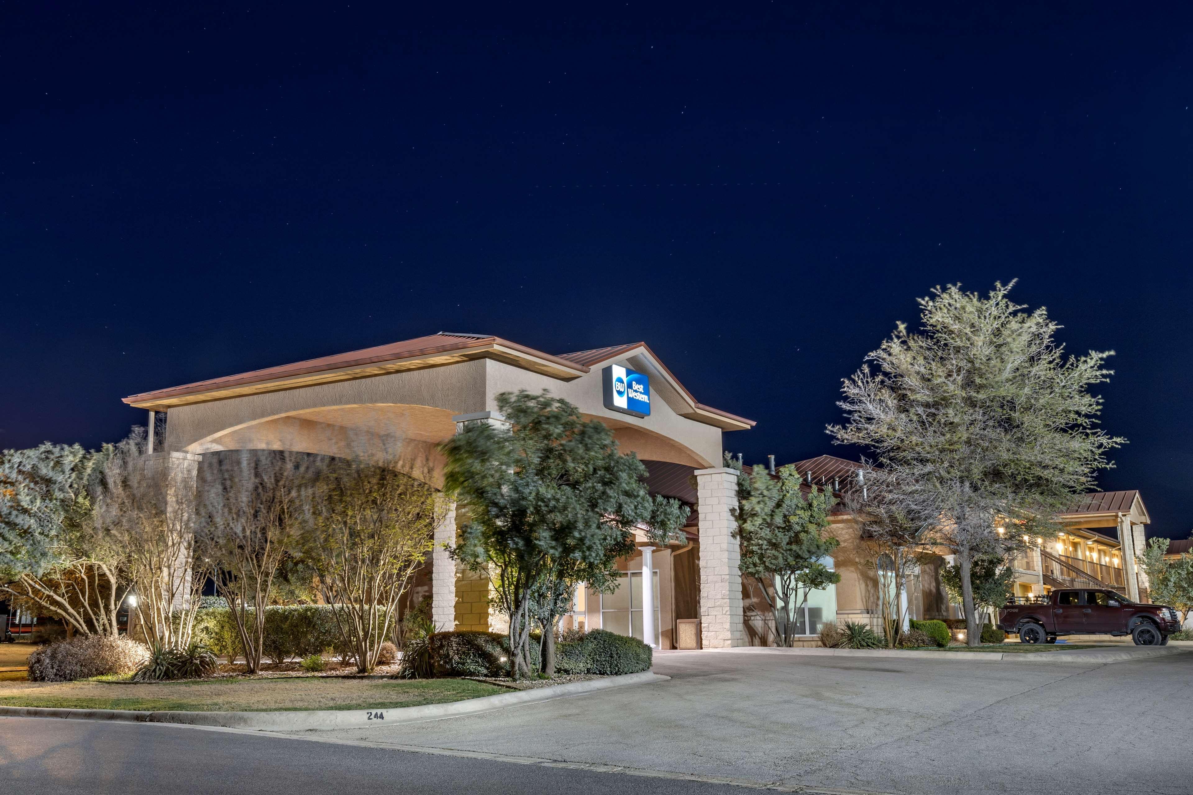 Best Western Dos Rios Junction Exterior photo